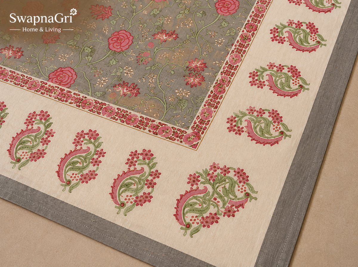Detailed paisley floral border and grey edging of SwapnaGri cotton bedsheet