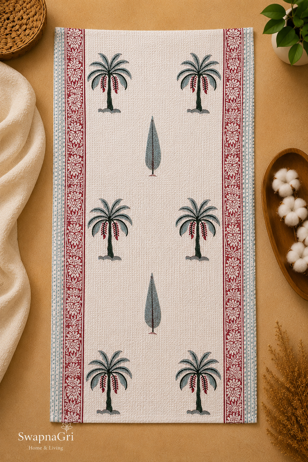 Palm Breeze full bath towel with palm tree and leaf motifs