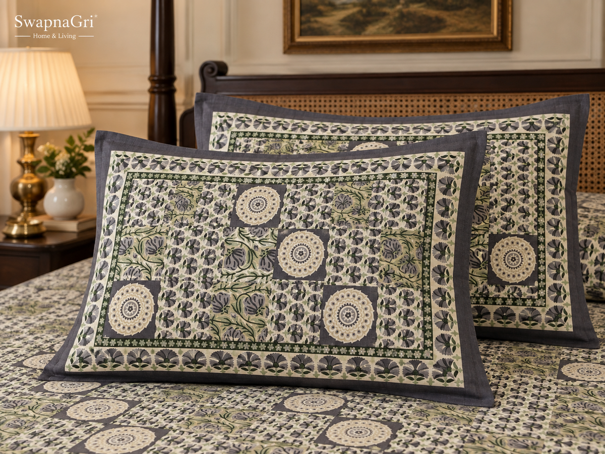 Close-up of SwapnaGri Charcoal Green Floral cotton bedsheet decorative border